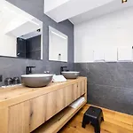 Austria Apartmán *